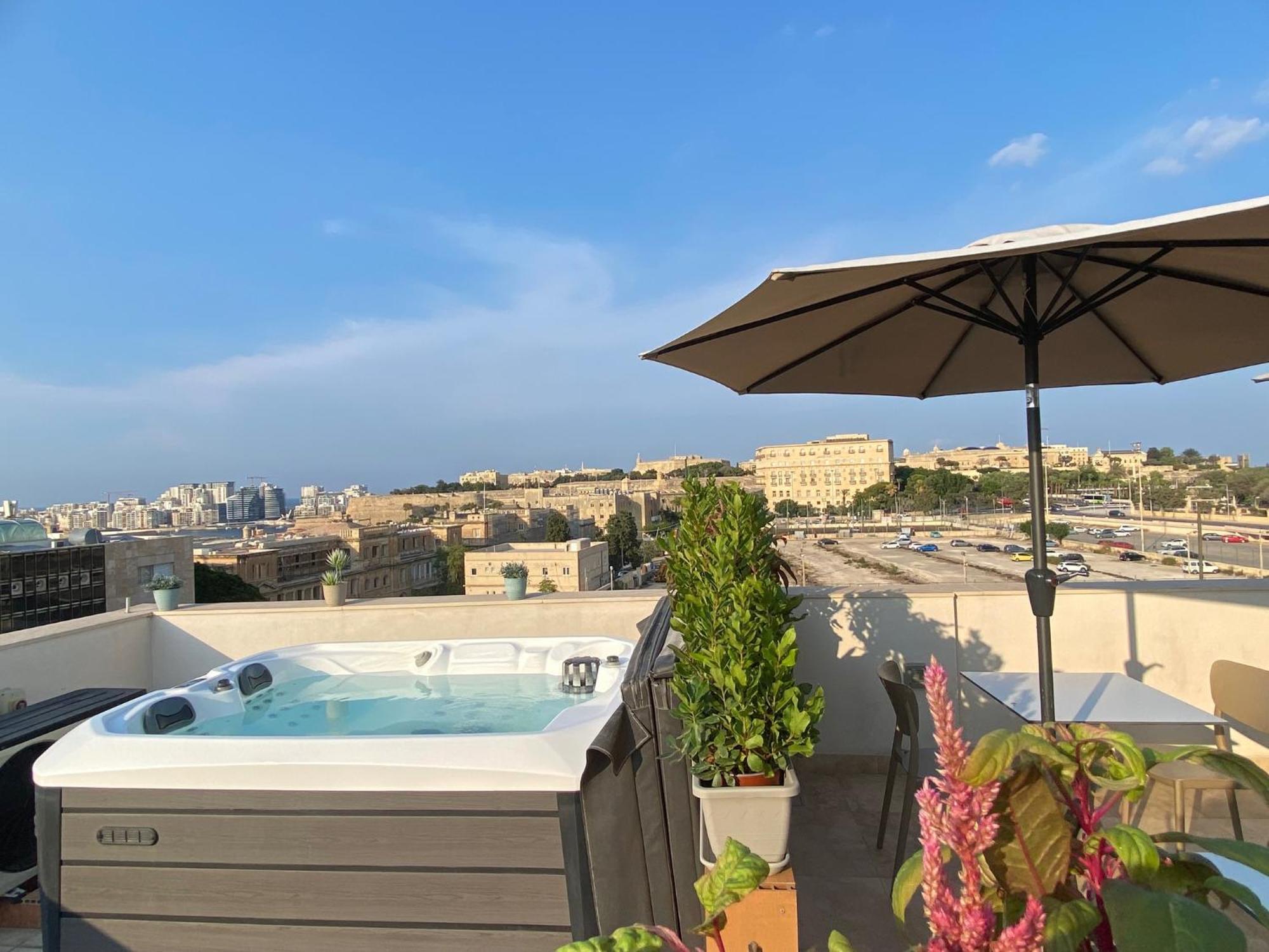 Tritoni Valletta Boutique Hotel フロリアーナ エクステリア 写真